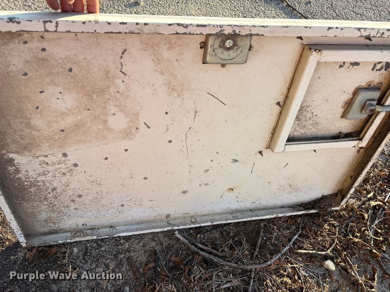 image for item EU0123 1998 Weblake fabricating inc generator