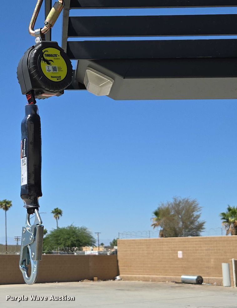 image for item EU2532 2017 Crown SP3520-30 order picker