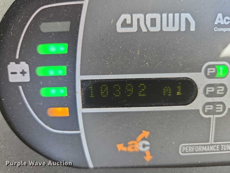 image for item EU2532 2017 Crown SP3520-30 order picker