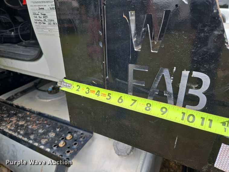 image for item EU3640 2016 International 4000 flatbed truck