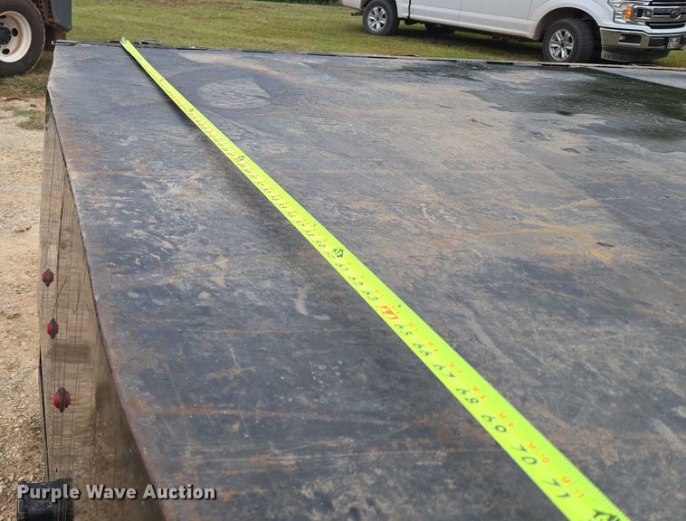 image for item EU3640 2016 International 4000 flatbed truck