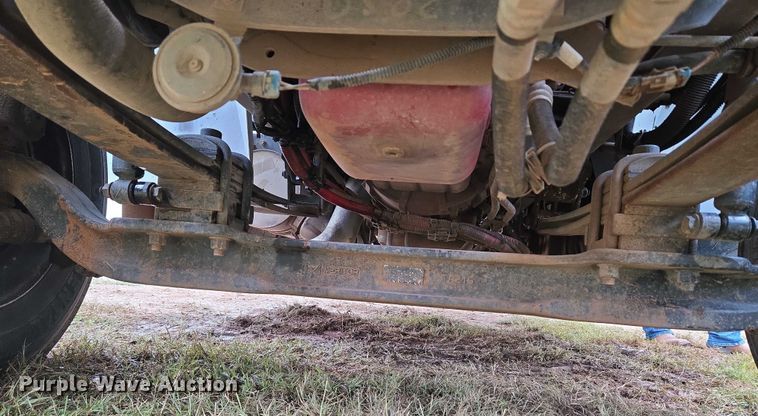 image for item EU3640 2016 International 4000 flatbed truck