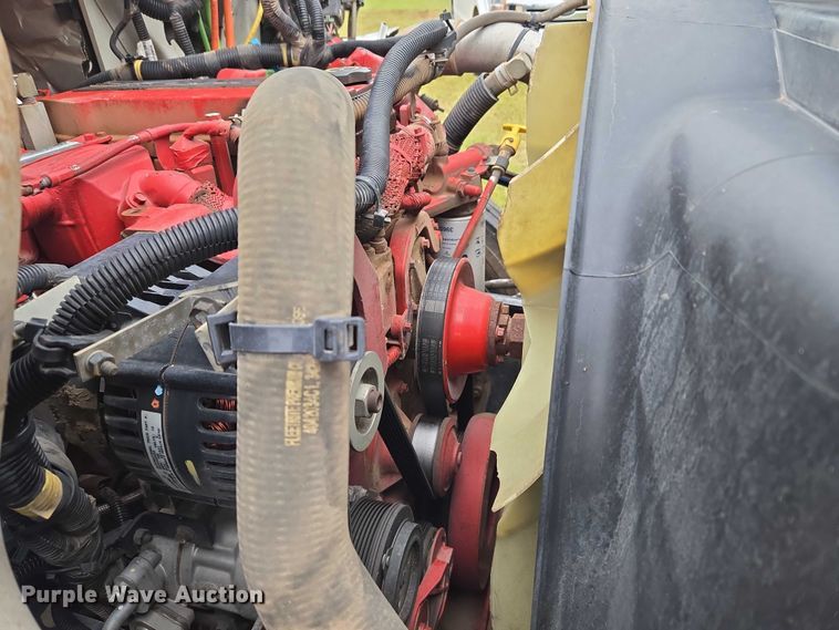 image for item EU3640 2016 International 4000 flatbed truck