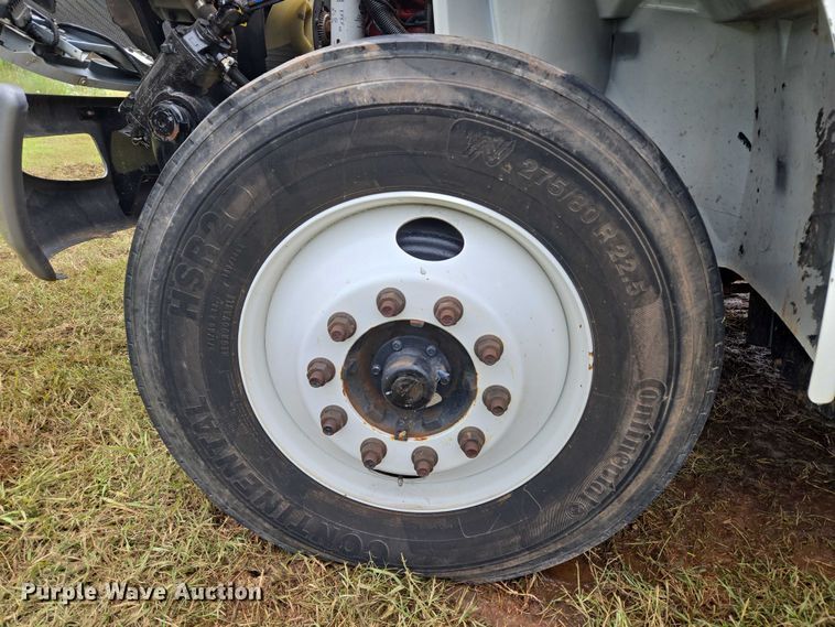 image for item EU3640 2016 International 4000 flatbed truck