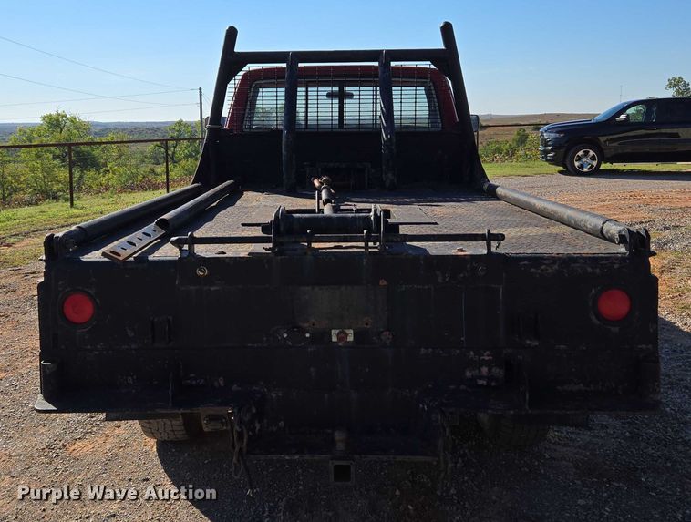 image for item EU3798 1979 Ford F250 flatbed pickup truck