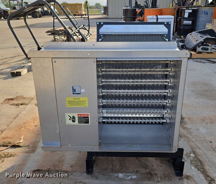 image for item EU3841 John Deere 4024TF281 engine