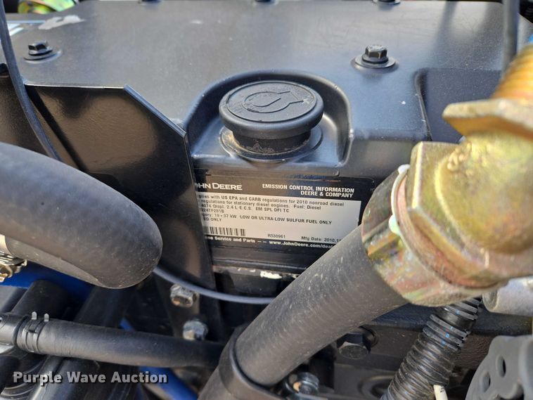 image for item EU3841 John Deere 4024TF281 engine