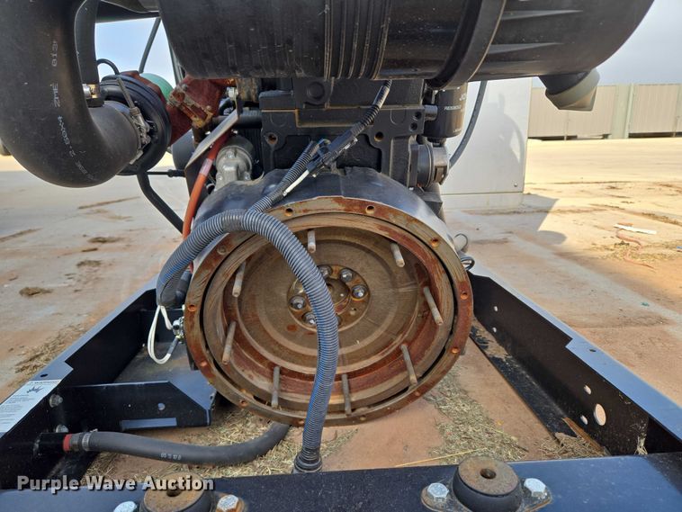 image for item EU3841 John Deere 4024TF281 engine