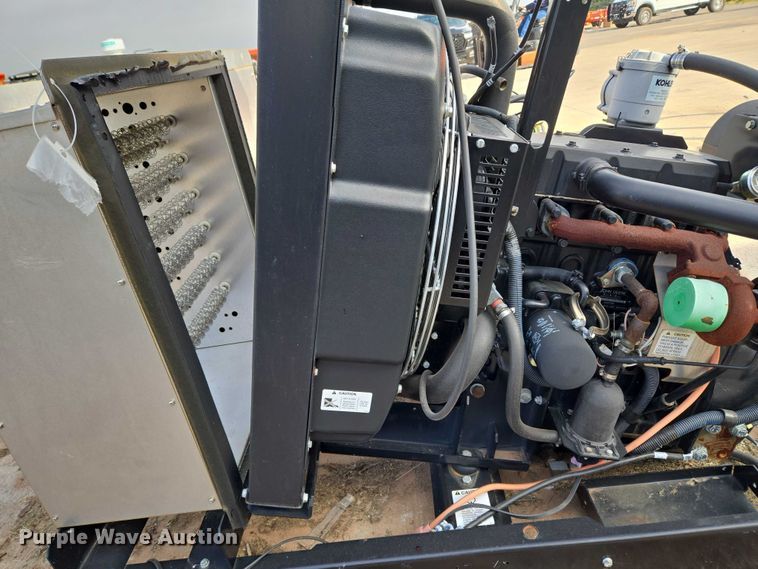 image for item EU3841 John Deere 4024TF281 engine