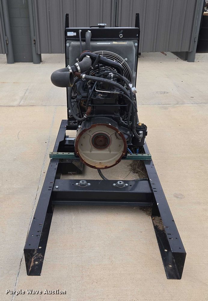 image for item EU3842 John Deere 3029TF270D engine