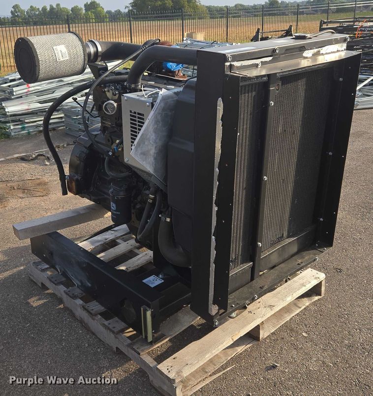 image for item EU3847 John Deere 4045HF285 engine