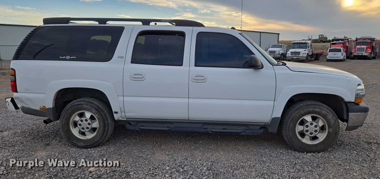 image for item EU3864 2005 Chevrolet Suburban SUV