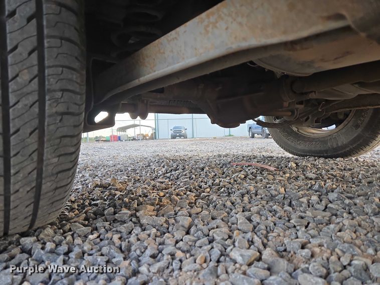 image for item EU3864 2005 Chevrolet Suburban SUV