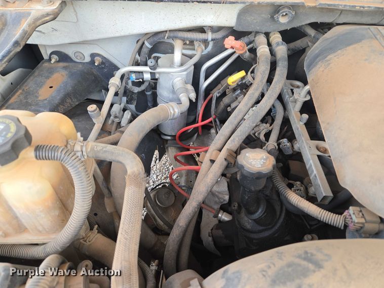 image for item EU3864 2005 Chevrolet Suburban SUV