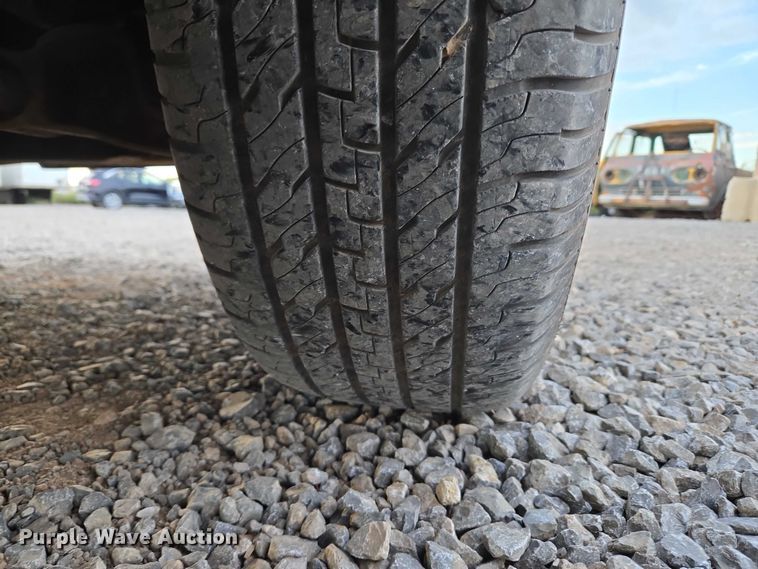 image for item EU3864 2005 Chevrolet Suburban SUV