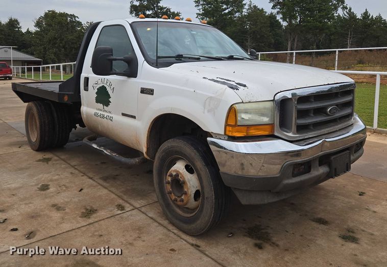 image for item EU3897 2000 Ford F550 Super Duty XLT flatbed truck