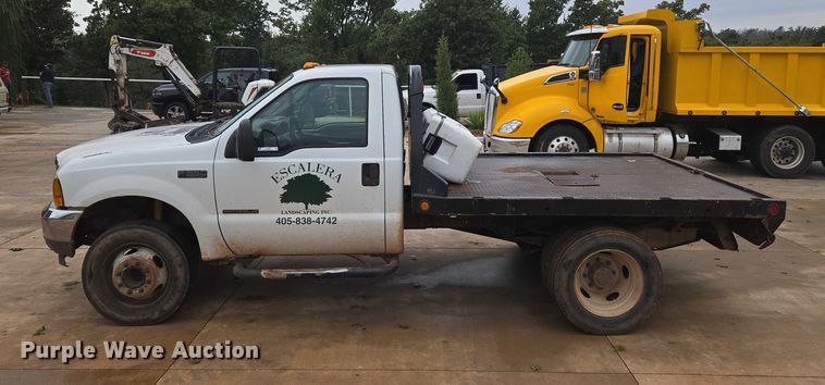 image for item EU3897 2000 Ford F550 Super Duty XLT flatbed truck