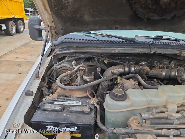 image for item EU3897 2000 Ford F550 Super Duty XLT flatbed truck