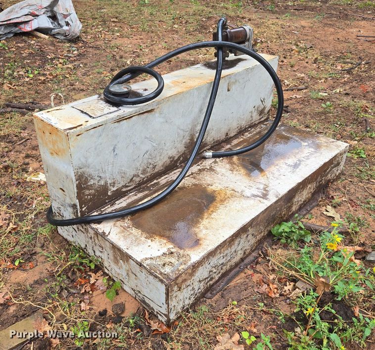 image for item EU3905 Delta Consolidated 48000 fuel tank