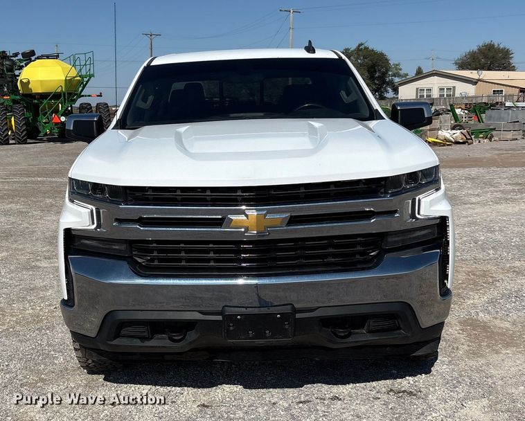 image for item EU4697 2021 Chevrolet Silverado 1500 Crew Cab pickup truck