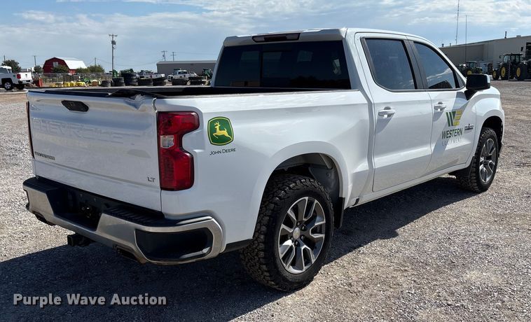 image for item EU4697 2021 Chevrolet Silverado 1500 Crew Cab pickup truck