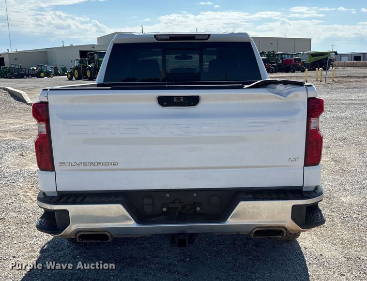 image for item EU4697 2021 Chevrolet Silverado 1500 Crew Cab pickup truck