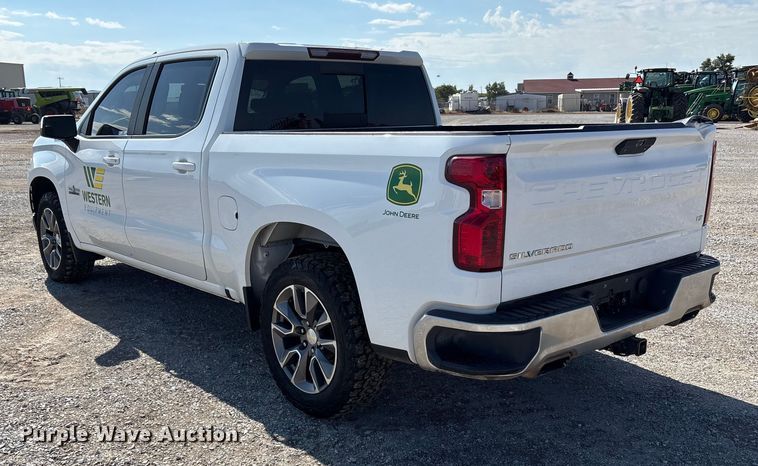 image for item EU4697 2021 Chevrolet Silverado 1500 Crew Cab pickup truck