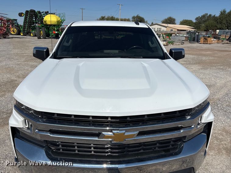 image for item EU4697 2021 Chevrolet Silverado 1500 Crew Cab pickup truck