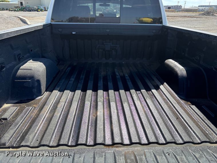 image for item EU4697 2021 Chevrolet Silverado 1500 Crew Cab pickup truck