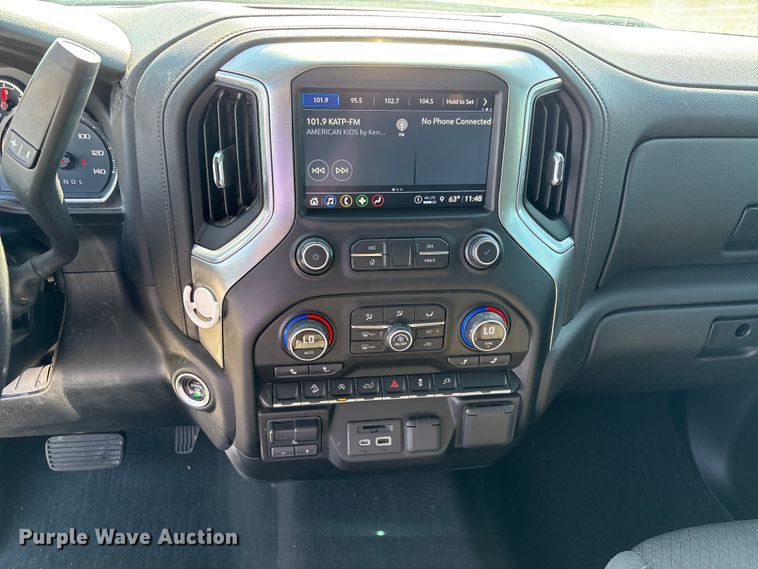 image for item EU4697 2021 Chevrolet Silverado 1500 Crew Cab pickup truck