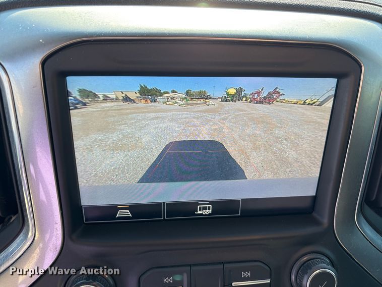 image for item EU4697 2021 Chevrolet Silverado 1500 Crew Cab pickup truck