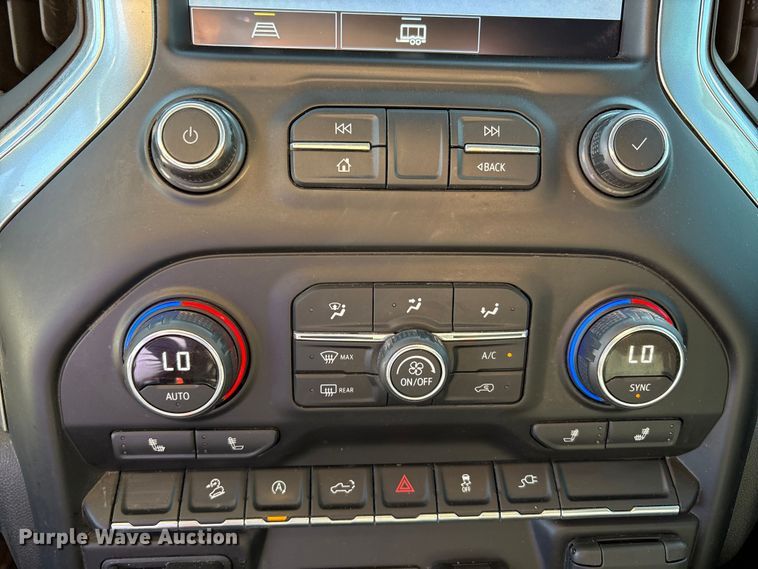 image for item EU4697 2021 Chevrolet Silverado 1500 Crew Cab pickup truck