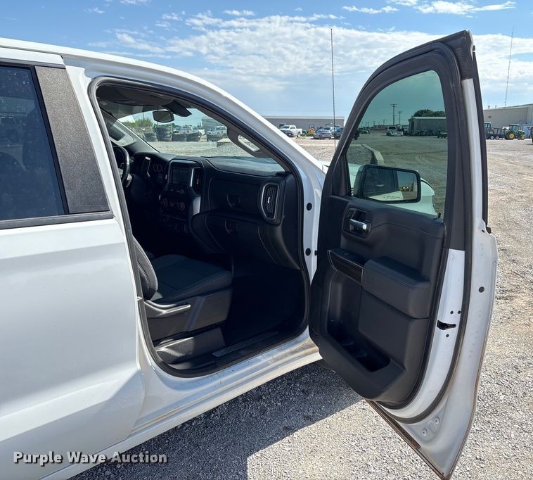 image for item EU4697 2021 Chevrolet Silverado 1500 Crew Cab pickup truck