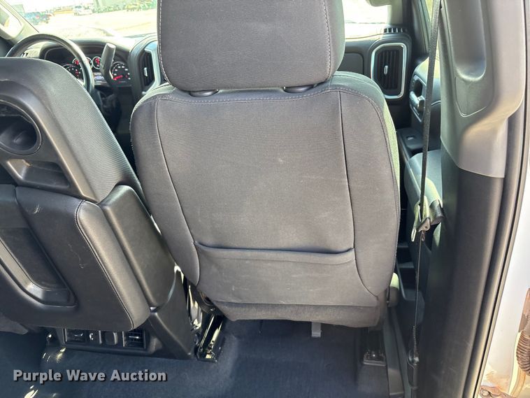 image for item EU4697 2021 Chevrolet Silverado 1500 Crew Cab pickup truck