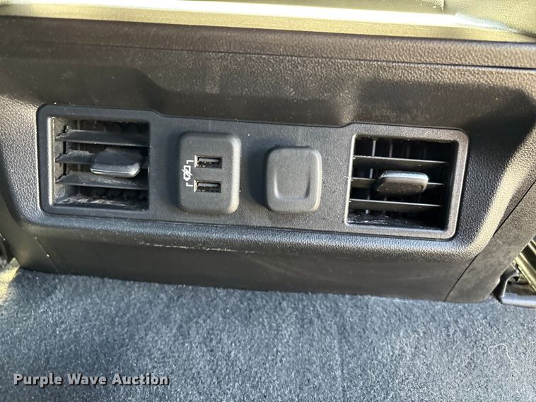 image for item EU4697 2021 Chevrolet Silverado 1500 Crew Cab pickup truck