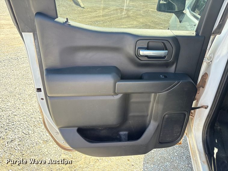 image for item EU4697 2021 Chevrolet Silverado 1500 Crew Cab pickup truck