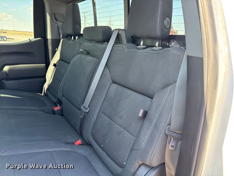 image for item EU4697 2021 Chevrolet Silverado 1500 Crew Cab pickup truck