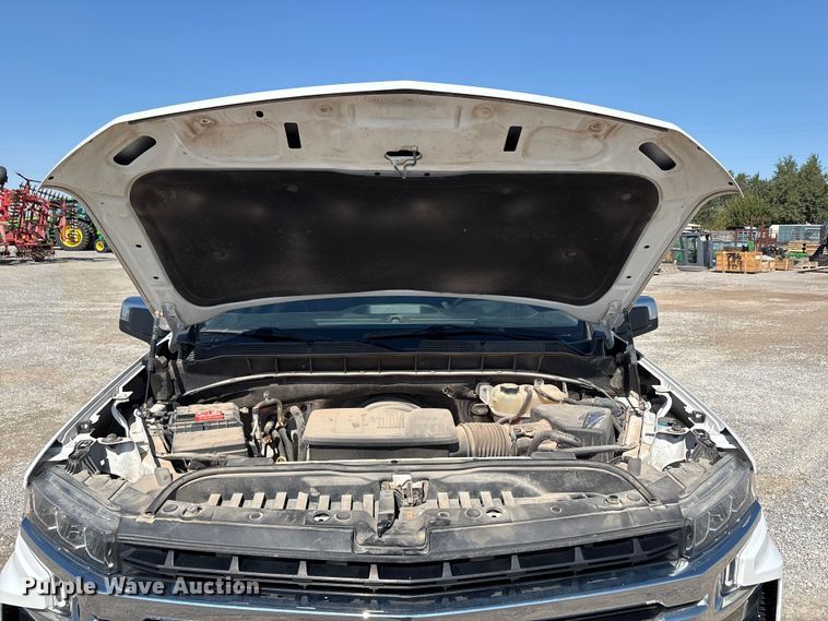 image for item EU4697 2021 Chevrolet Silverado 1500 Crew Cab pickup truck