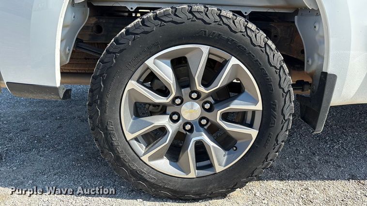 image for item EU4697 2021 Chevrolet Silverado 1500 Crew Cab pickup truck