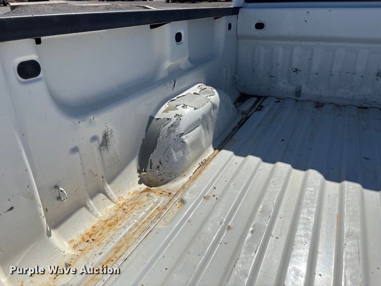 image for item EU4698 2017 Chevrolet Silverado 1500 Crew Cab pickup truck