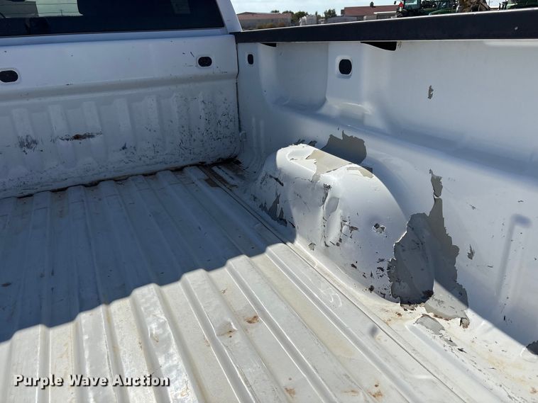 image for item EU4698 2017 Chevrolet Silverado 1500 Crew Cab pickup truck