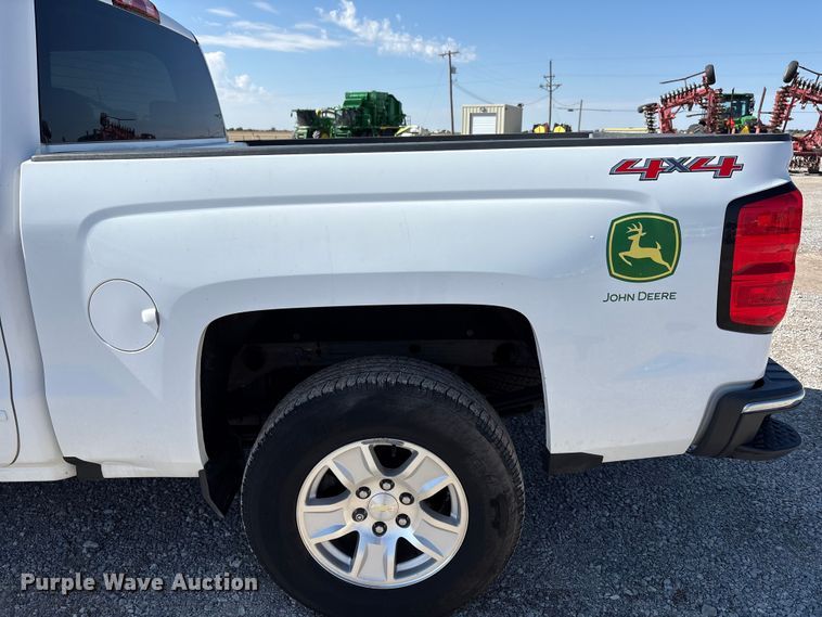 image for item EU4698 2017 Chevrolet Silverado 1500 Crew Cab pickup truck