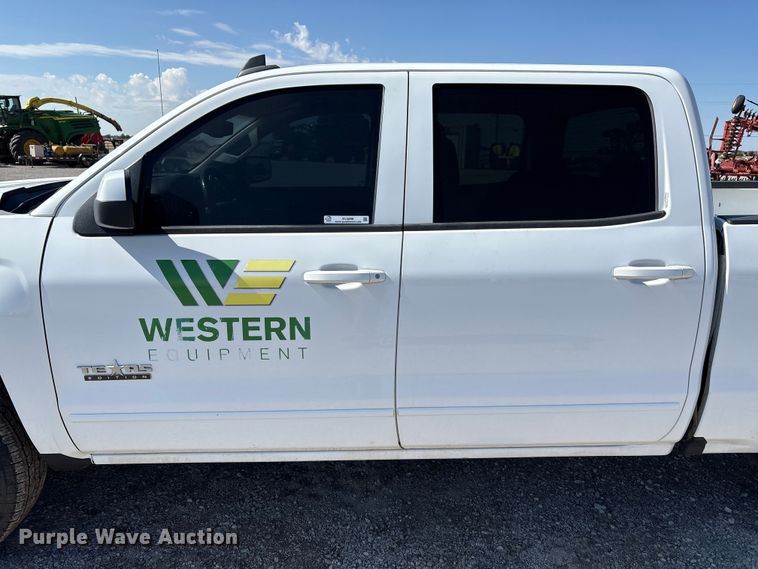 image for item EU4698 2017 Chevrolet Silverado 1500 Crew Cab pickup truck