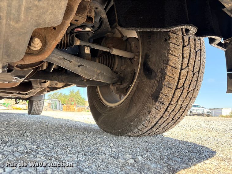 image for item EU4698 2017 Chevrolet Silverado 1500 Crew Cab pickup truck