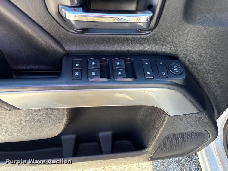 image for item EU4698 2017 Chevrolet Silverado 1500 Crew Cab pickup truck