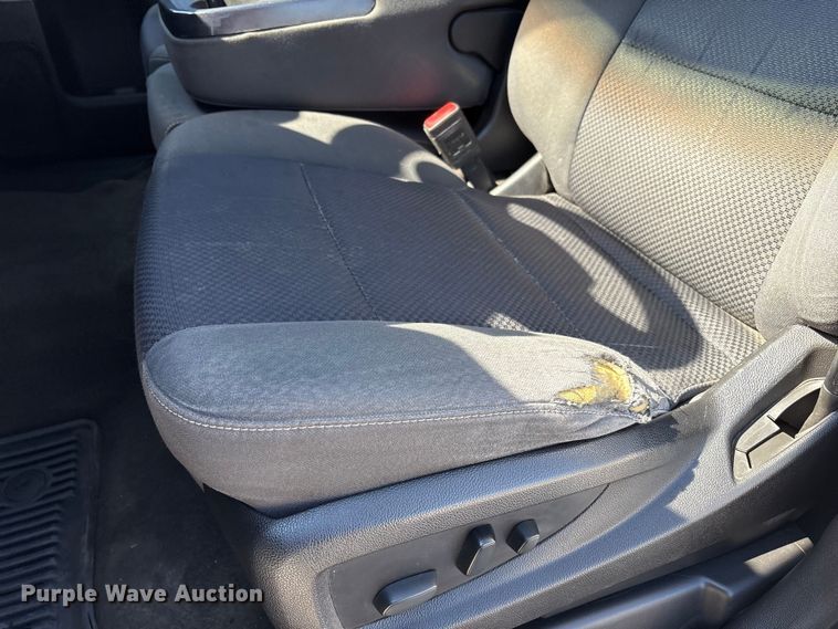 image for item EU4698 2017 Chevrolet Silverado 1500 Crew Cab pickup truck