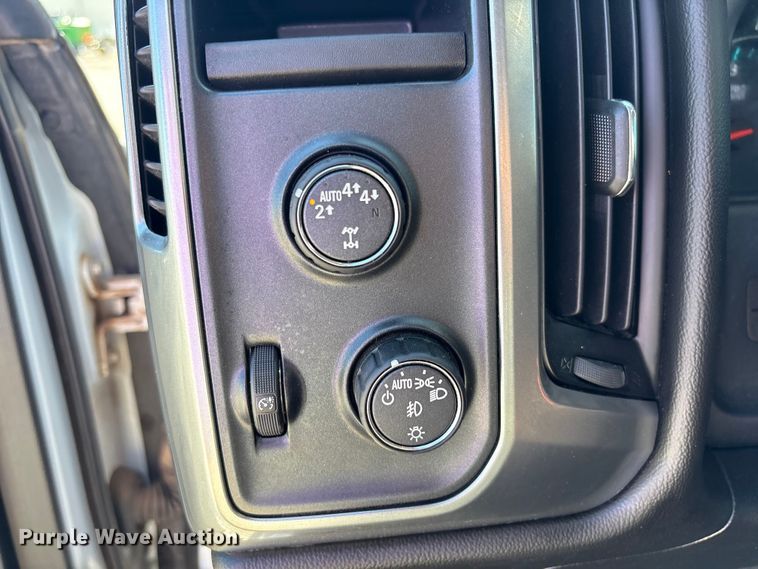 image for item EU4698 2017 Chevrolet Silverado 1500 Crew Cab pickup truck