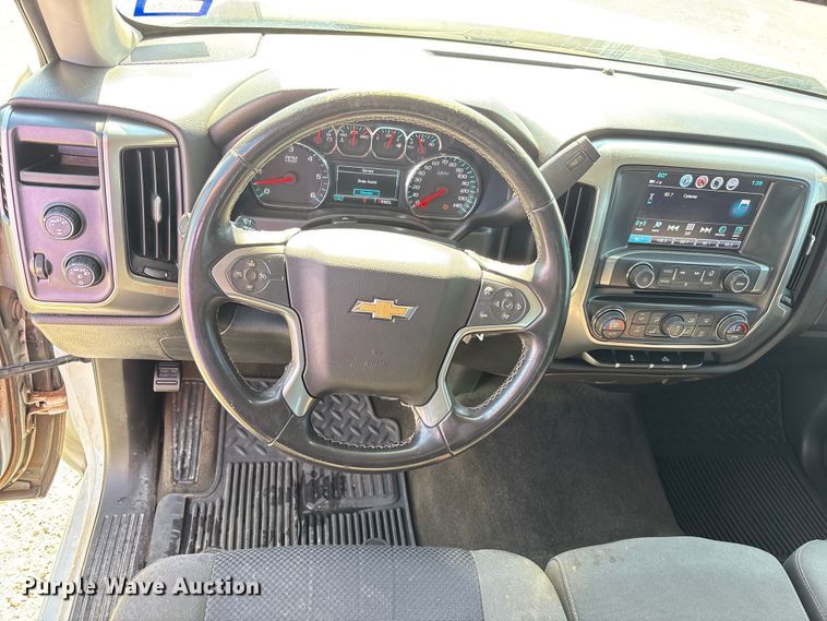 image for item EU4698 2017 Chevrolet Silverado 1500 Crew Cab pickup truck