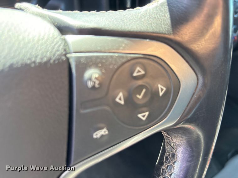 image for item EU4698 2017 Chevrolet Silverado 1500 Crew Cab pickup truck