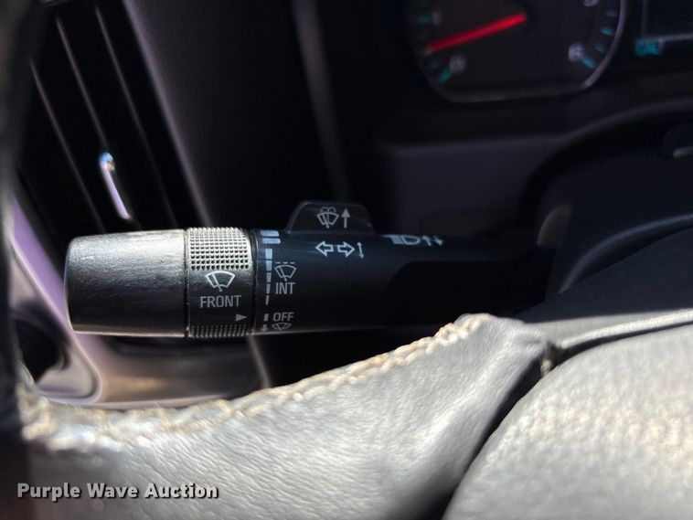 image for item EU4698 2017 Chevrolet Silverado 1500 Crew Cab pickup truck